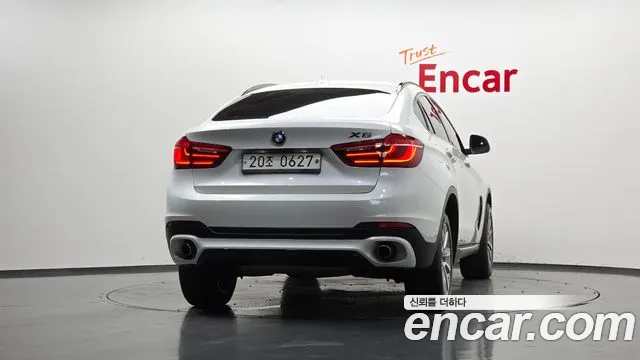 BMW X6 2016 thumb 6