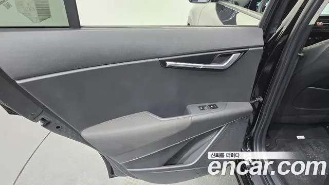 Kia Niro 2023 thumb 7