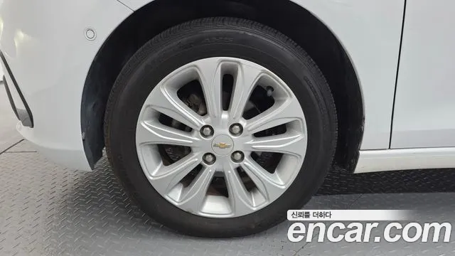 Chevrolet Spark 2018 thumb 5