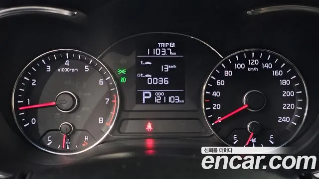 Kia K3 2015 thumb 6