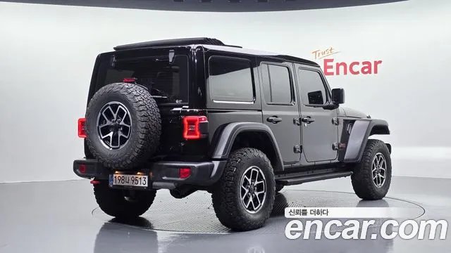 Jeep Wrangler 2025 thumb 8