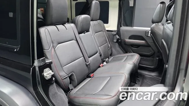 Jeep Wrangler 2025 thumb 11