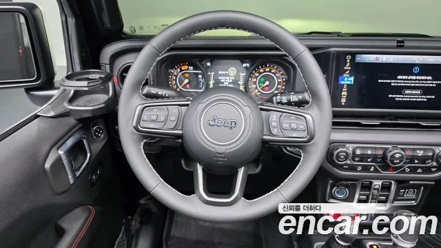 Jeep Wrangler 2025 thumb 4