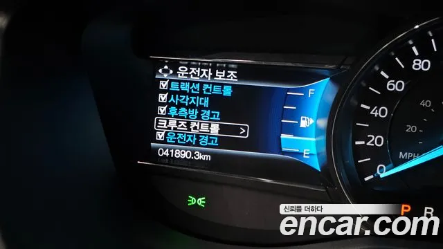 Ford Explorer 2019 thumb 12