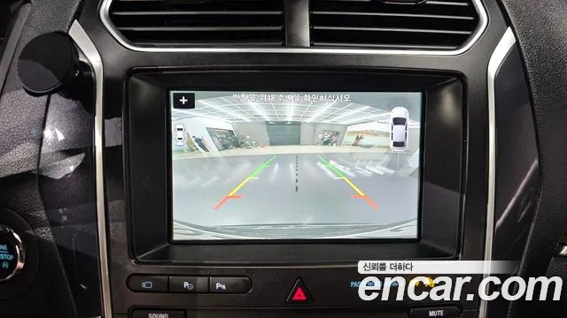 Ford Explorer 2019 thumb 9