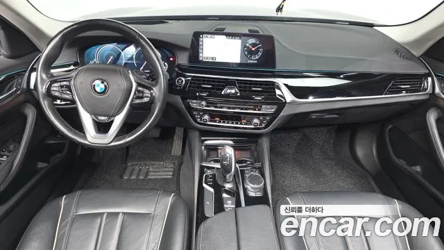 BMW 5 серии 2018 thumb 3