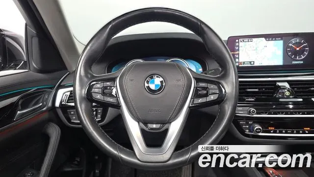BMW 5 серии 2018 thumb 9