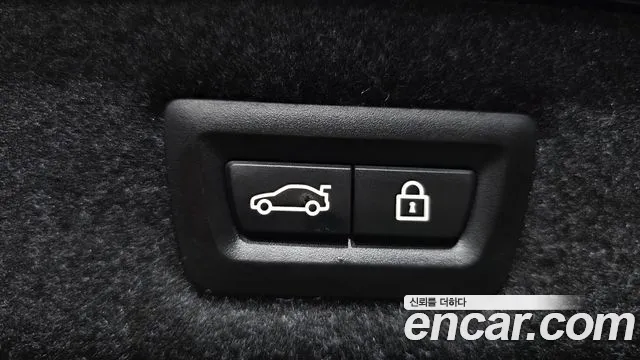 BMW 5 серии 2018 thumb 5