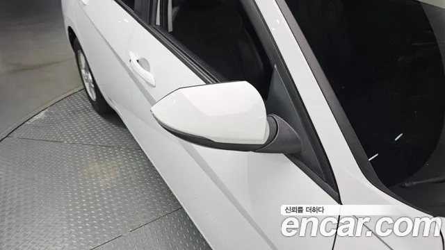 Hyundai Avante 2021 thumb 12
