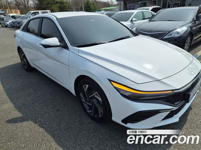 Hyundai Avante 2023 thumb 9