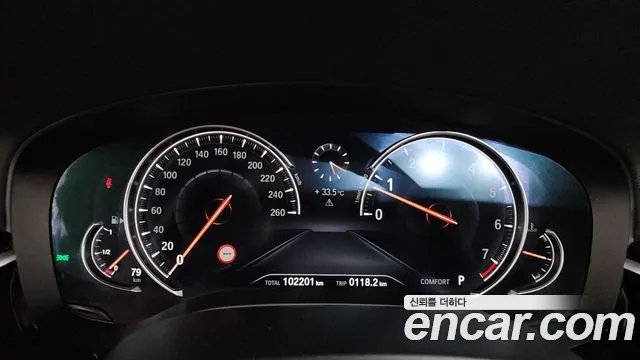 BMW 5 серии 2018 thumb 2
