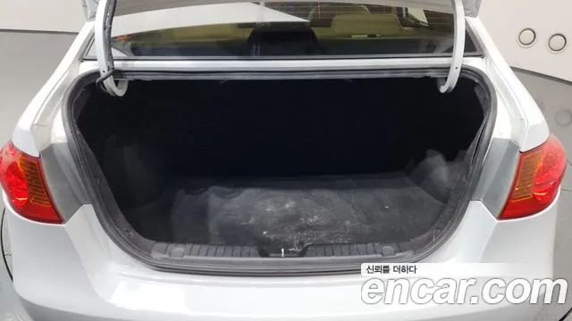 Hyundai Avante 2009 thumb 5