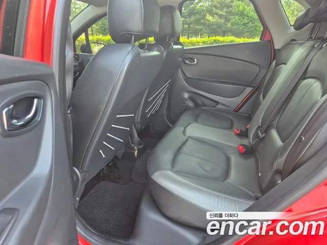 Renault QM3 2015 thumb 4