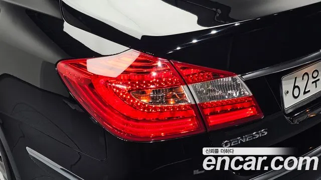 Hyundai Genesis 2012 thumb 11