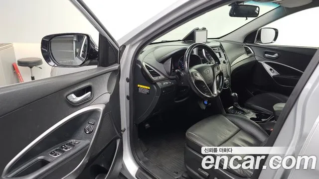 Hyundai Santa Fe 2012 thumb 4