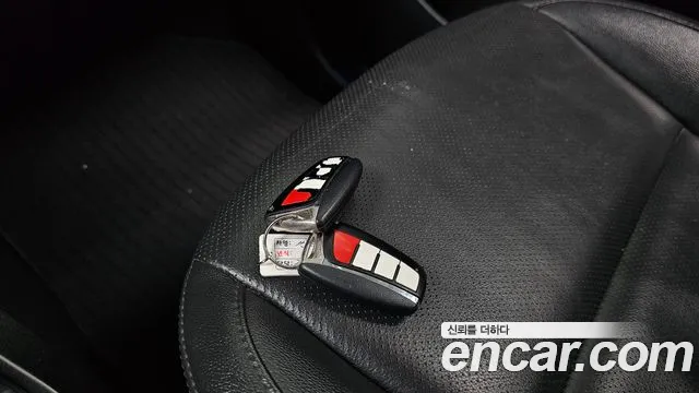 Hyundai Santa Fe 2012 thumb 3