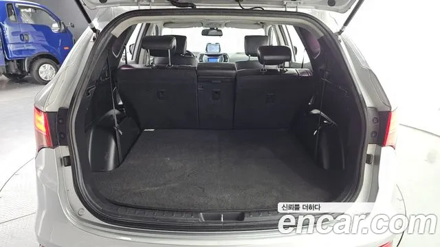 Hyundai Santa Fe 2012 thumb 6