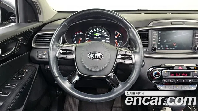Kia Sorento 2017 thumb 8