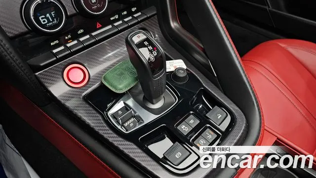 Jaguar F-Type 2016 thumb 8