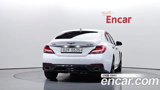 Genesis G70 2019 thumb 2
