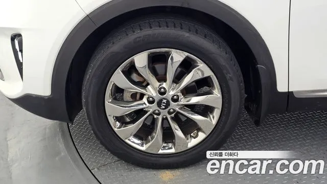 Kia Sorento 2018 thumb 5