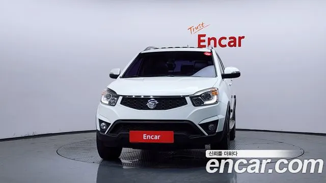 KGM Korando 2014 thumb 8