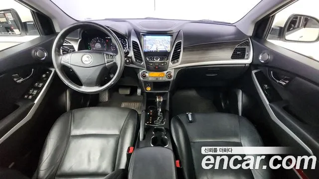 KGM Korando 2014 thumb 5
