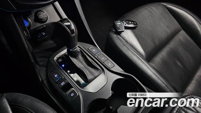 Hyundai DM 2013 thumb 6