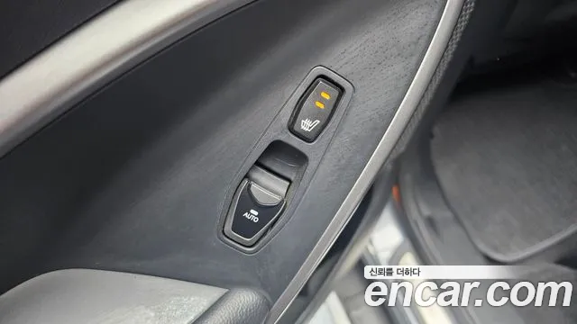Hyundai DM 2013 thumb 11