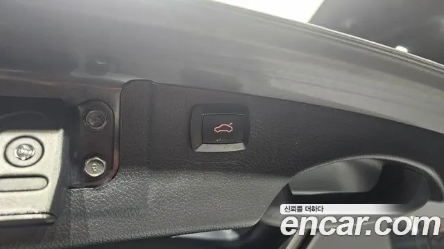 Hyundai DM 2013 thumb 9