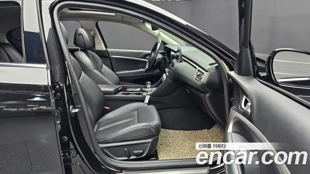 Genesis G70 2017 thumb 10