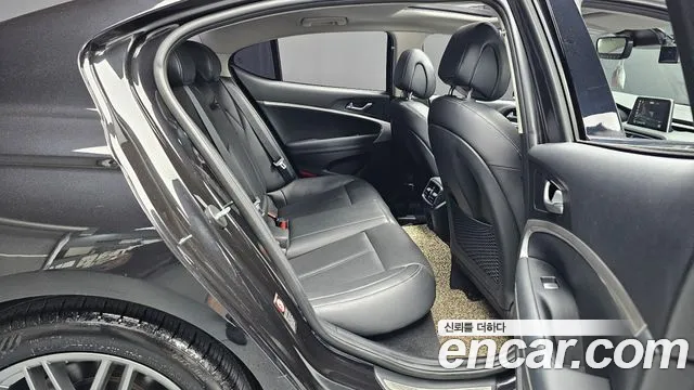 Genesis G70 2017 thumb 7