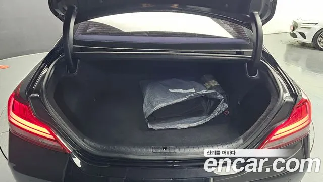 Genesis G70 2017 thumb 11