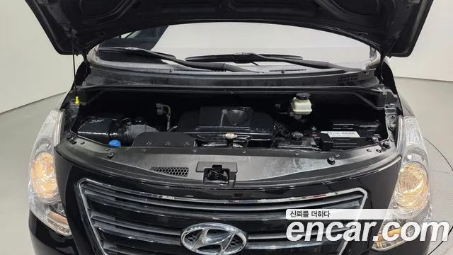 Hyundai Staria 2016 thumb 8