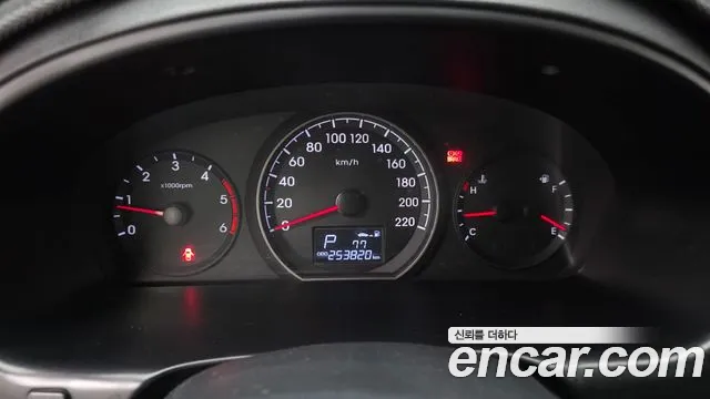 Hyundai Staria 2016 thumb 2