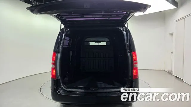 Hyundai Staria 2016 thumb 6