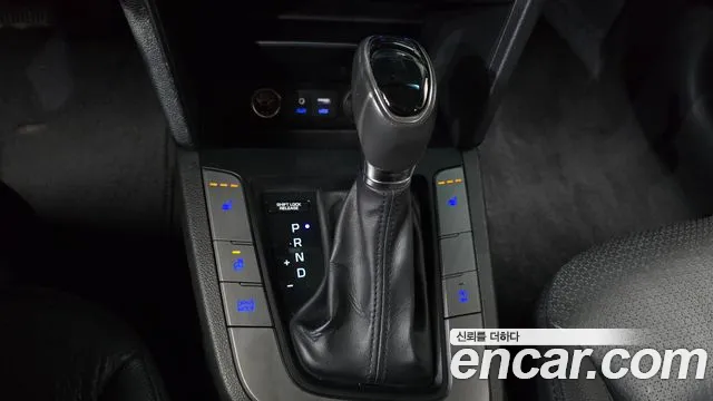 Hyundai Avante 2016 thumb 7