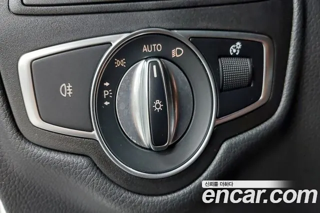 Mercedes-Benz GLC 2022 thumb 8