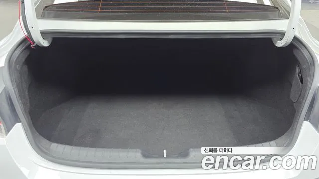 Hyundai Elantra 2020 thumb 6