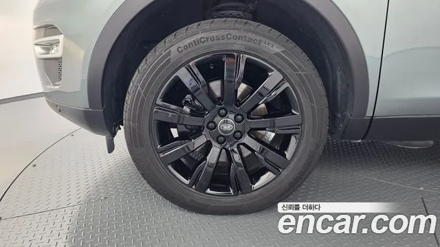 Land Rover Discovery Sport 2017 thumb 11