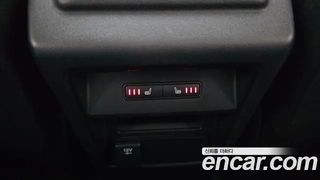 Land Rover Discovery Sport 2017 thumb 4