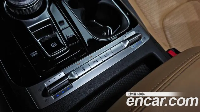 Kia Carnival 2021 thumb 5