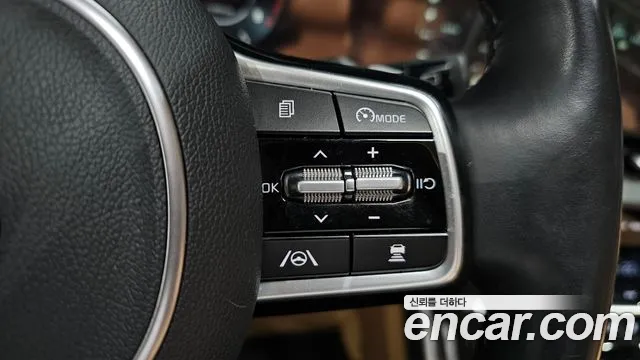 Kia Carnival 2021 thumb 9