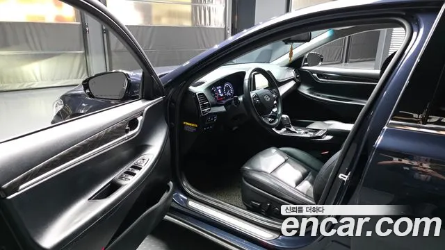 Hyundai Grandeur 2017 thumb 12