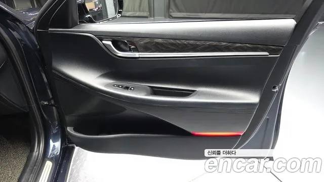 Hyundai Grandeur 2017 thumb 8