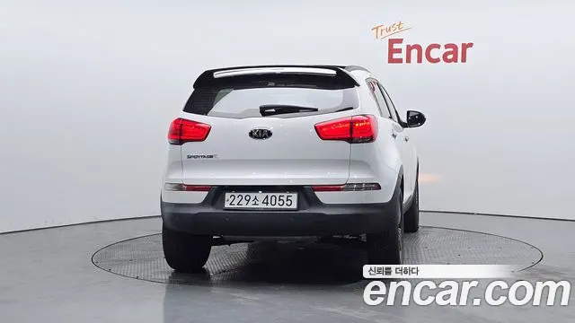 Kia Sportage 2013 thumb 10