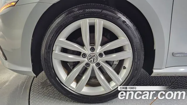 Volkswagen Passat 2018 thumb 12