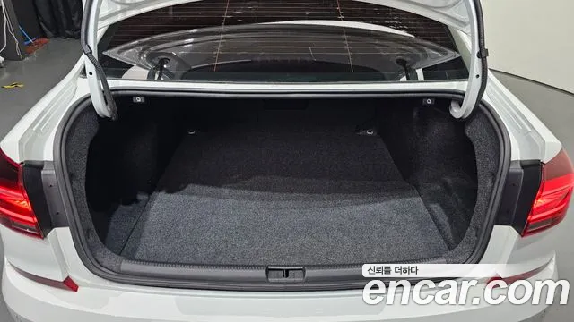 Volkswagen Passat 2018 thumb 6