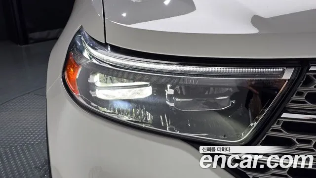 Ford Explorer 2023 thumb 10