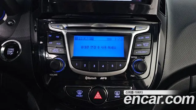 Hyundai Accent 2012 thumb 9